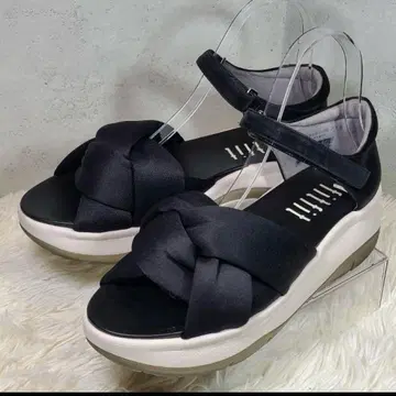 [ fit fit ] 핏핏 쿠션 트위스트 샌들 블랙