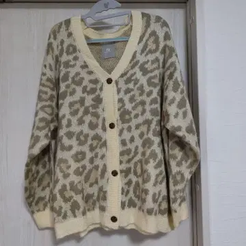 ROSEBUD 레오파드 무늬 니트 가디건