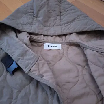 ZuccA 후드 부착 퀼팅 다운 자켓 M