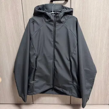 데상트 나일론 자켓 후드 부착 차콜 그레이