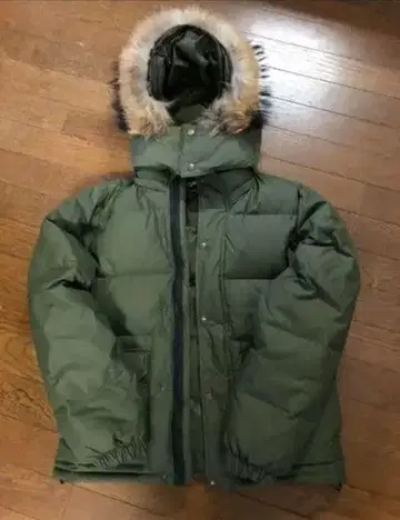 Journal Standard 후드 부착 다운 자켓 올리브 그린