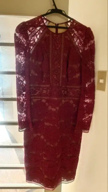 타다시 쇼지 8 레이스 무릎 기장 와인 레드