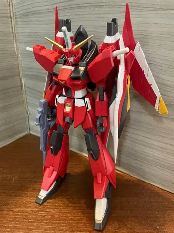 1/100 세이버 정크 완성품