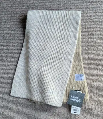 [ 미사용 ] UNIQLO 카우스 머플러