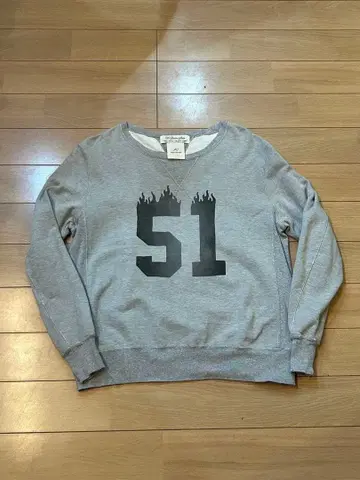 새상품급 레미 리프 데미지 가공 맨투맨 S