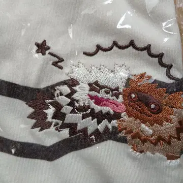 새상품 원포인트 자수 롱T셔츠 비슷한 것끼리 지그제구리&가라르지그제구리