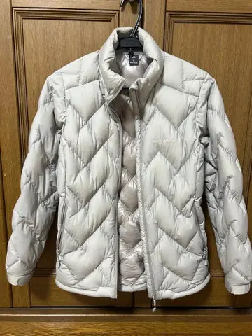 mont-bell 다운 자켓 M 라이트 그레이