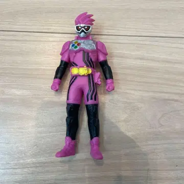 가면라이더 핑크 피규어