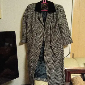 MADUSON 체크 무늬 롱 코트