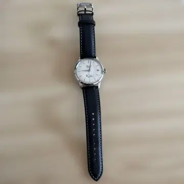 오리엔트 스누피 75주년 콜라보 기계식 손목시계