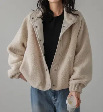 AMELY 이소재 절개 스탠드넥 보아 자켓 블랙 베이지 2벌