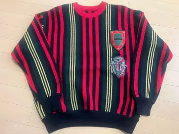 스트라이프 니트 스웨터 엠블럼 포함