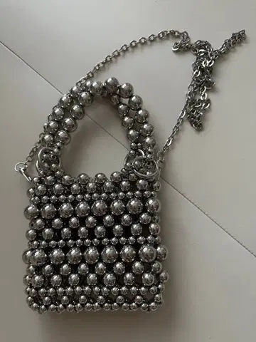 2WA 실버 메탈 볼 숄더백