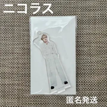 &TEAM 카페 니콜라스 아크릴 스탠드 키링