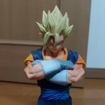 드래곤볼 MSP 초사이어인 베지트 피규어