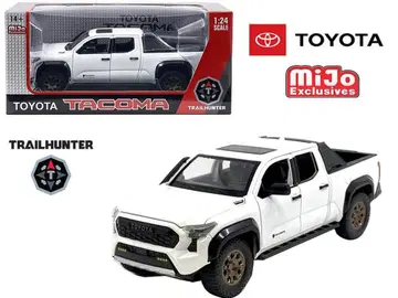TOYOTA TACOMA TRAILHUNTER (WHITE)