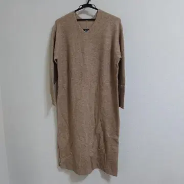 nano universe 베이지 V넥 니트 원피스