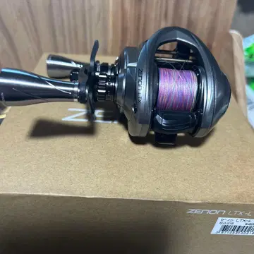 아부가르시아 제논 LTX-L 8.3:1 고메쿠사스 카본 핸들 포함