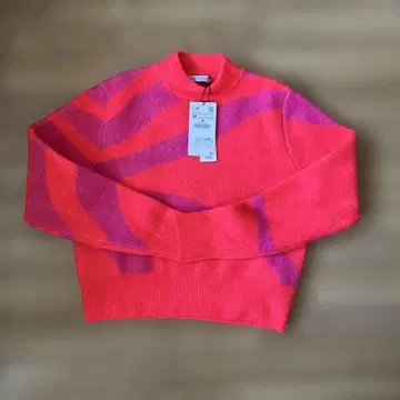 ZARA 스트라이프 스웨터 M 사이즈