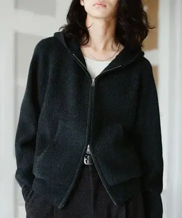 AZE KNIT CROPPED HOODIE 다크 차콜 S