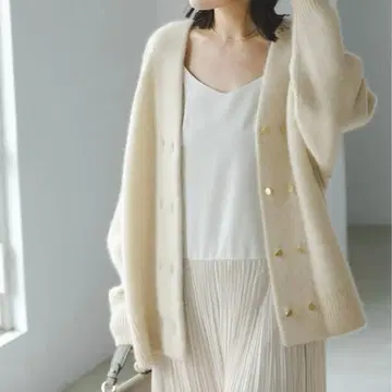 [ 새상품급 ] NOBLE YAK 야크 더블 버튼 니트 가디건 화이트