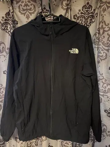 THE NORTH FACE 블랙 후드 부착 나일론 자켓