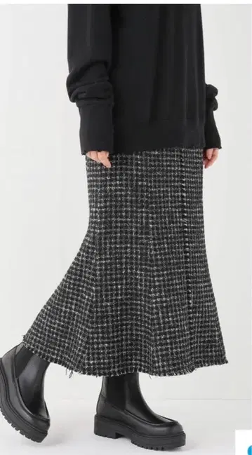 FRAMeWORK 트위드 세미 플레어 스커트 블랙 38