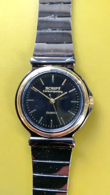 SCRIPT 쿼츠 손목시계