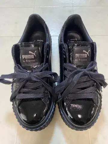PUMA 블랙 스니커즈 통굽