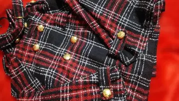 체크 무늬 판초 케이프 코트