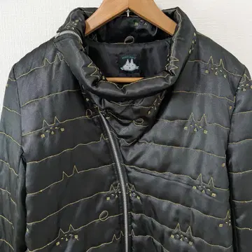 새상품급 MINT NeKO 민트 고양이 패턴 다운 더블 지퍼