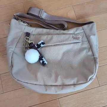 칸나 베이지 숄더백