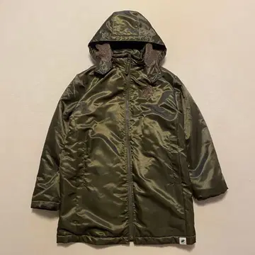 헌팅월드 코트 로고 자수 카키 보아 안감 폴리에스테르