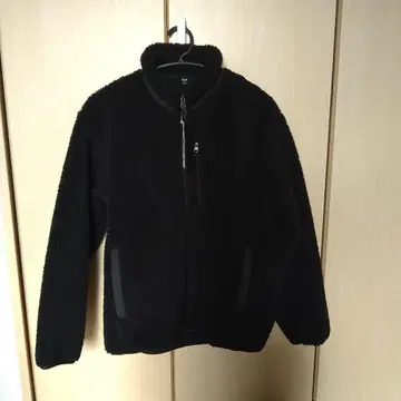 UNIQLO 블랙 M 플리스 자켓