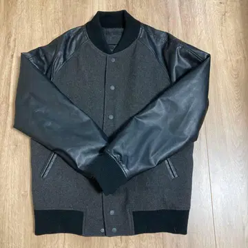 유니클로 UNIQLO 바시티 자켓 M 사이즈 그레이