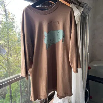 미나 페르호넨 T셔츠