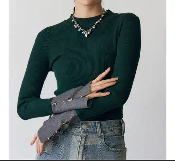 MURUA 플레어 슬리브 악센트 니트