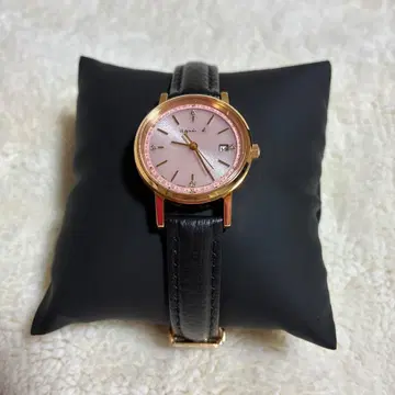 아날로그 손목시계 핑크 다이얼 블랙 가죽 벨트 솔라