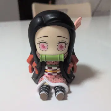 네즈코 퐁퐁 피규어