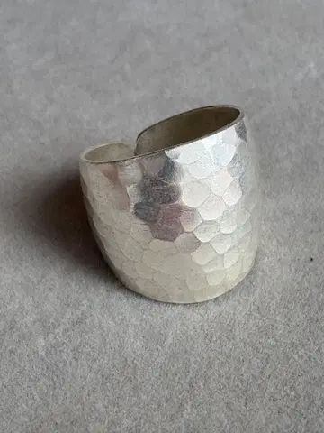 실버 망치 무늬 심플 반지