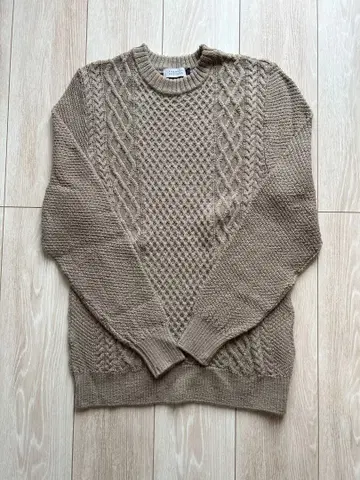 바니스 뉴욕 케이블 니트 스웨터