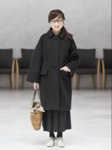 Manna 롱 코트 울 블랙 내다 채려 씨 착용