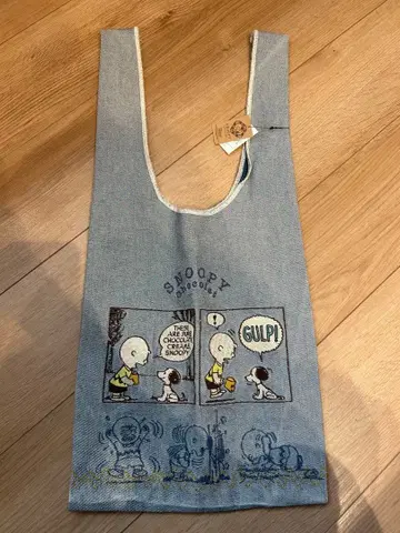 새상품 스누피 쇼콜라 쿠라시키 데님 토트백