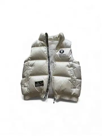 AAPE NOW 다운 베스트 아이보리