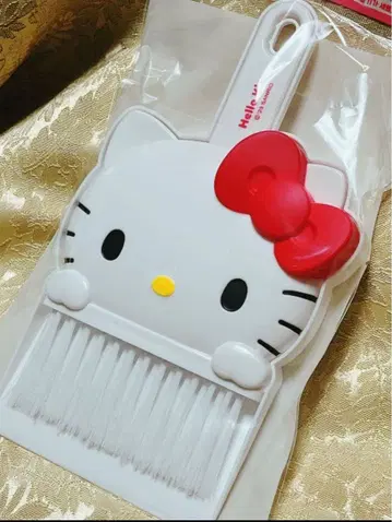 [한국 한정판] 헬로키티 빗자루&자르기 청소 세트 일본 미입고
