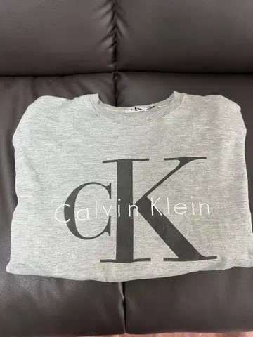Calvin Klein 90s 빈티지 맨투맨