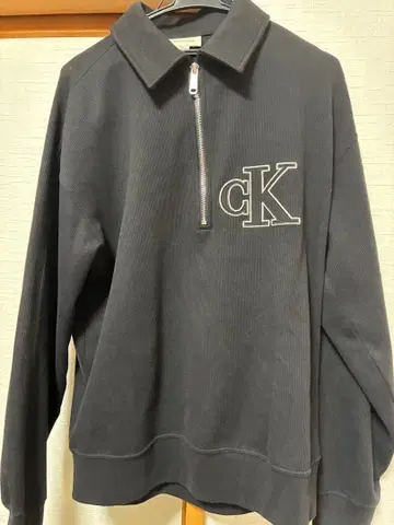 캘빈 클라인 진스 블랙 맨투맨