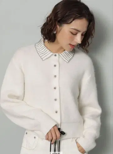 Arpege story 카라 비쥬 가디건 화이트 새상품 택 포함