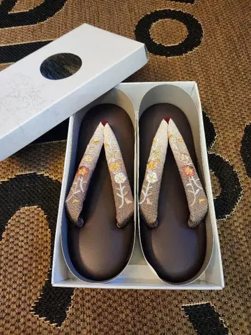 꽃무늬 하나오의 브라운 조리 약 24cm