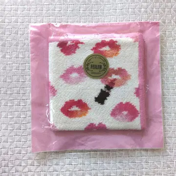 새상품 LOVERARY BY FEILER 스위트립